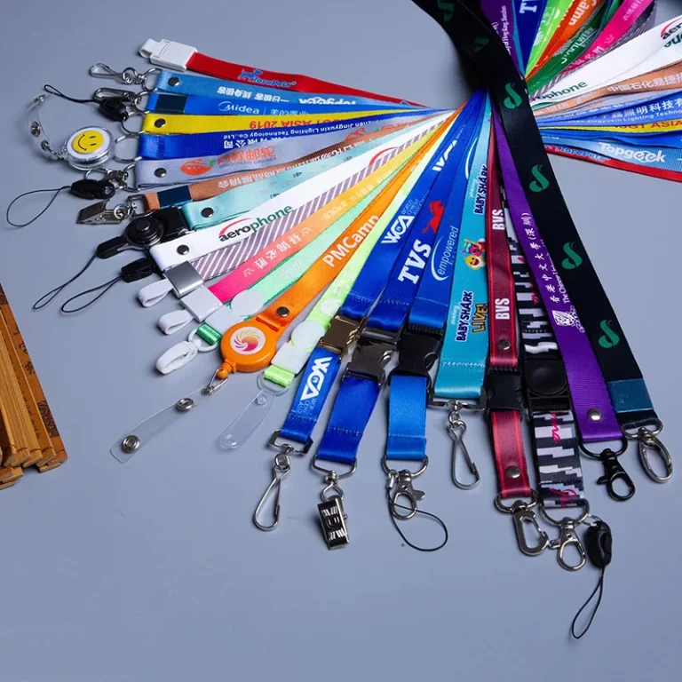 Important Tips For Designing And Printing Custom Lanyards